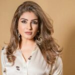 मुंबई में Raveena Tandon और उनके ड्राइवर पर भीड़ ने किया हमला