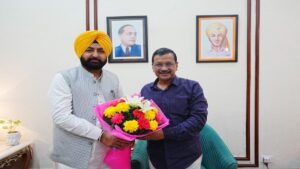 Hardeep Singh Mundia ने नई दिल्ली में अरविंद केजरीवाल और मनीष सिसोदिया से मुलाकात कर दी बधाई